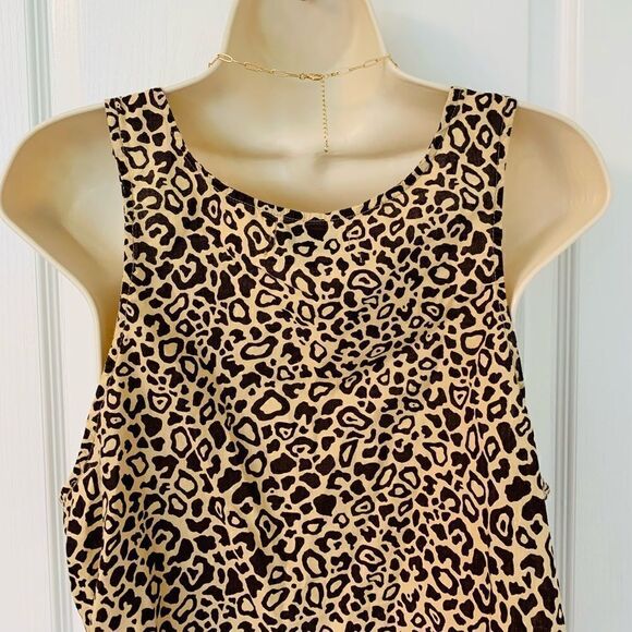 Trendy Urban Outfitters Leopard Animal Print Crop Top! 🔥 - Picture 3 of 3